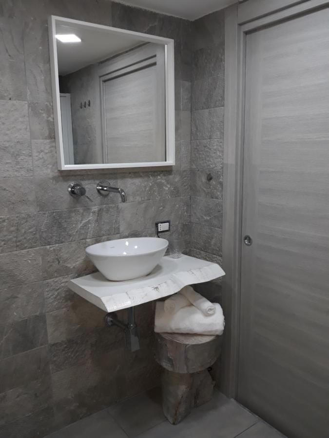 Qui Family Apartment Napoli Ngoại thất bức ảnh