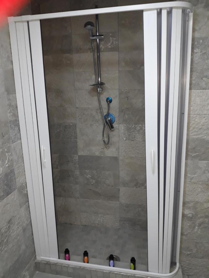 Qui Family Apartment Napoli Ngoại thất bức ảnh