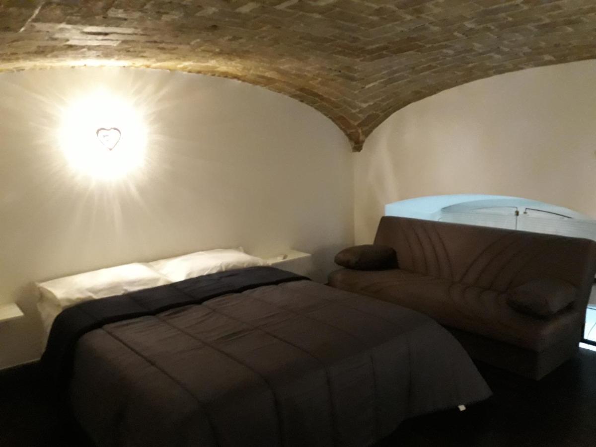 Qui Family Apartment Napoli Ngoại thất bức ảnh